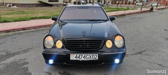 Mercedes-Benz E class 2002 · 2.8 AT