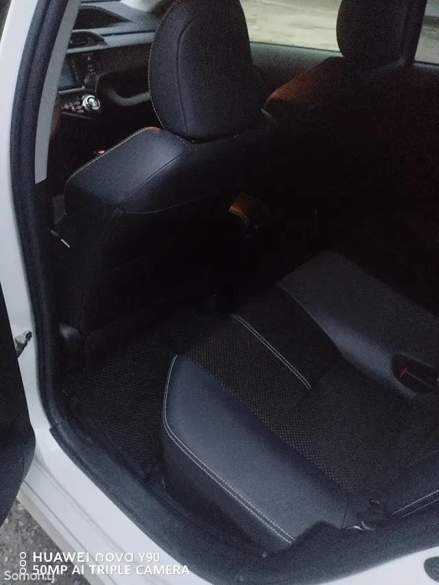 Toyota Aqua 2014 · 1.5 AT