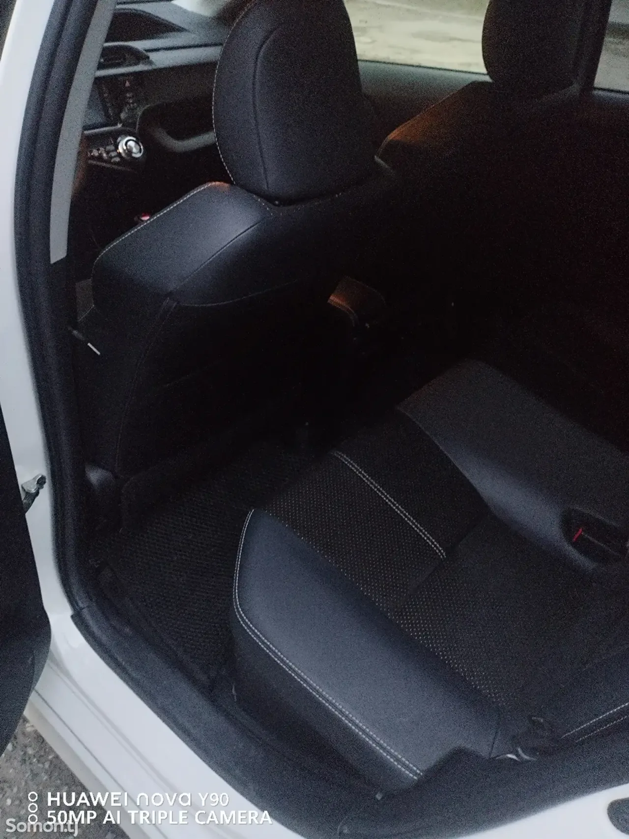 Toyota Aqua 2014 · 1.5 AT