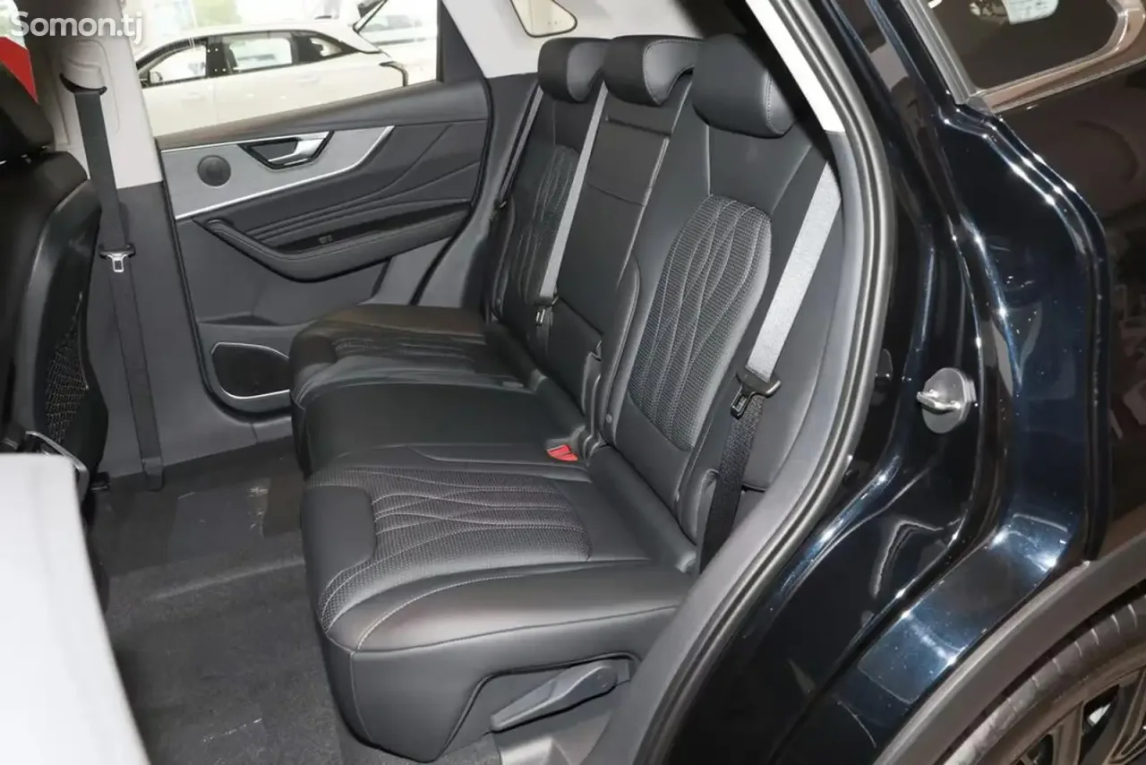 Hongqi HS5 2025 · 2.0 AT