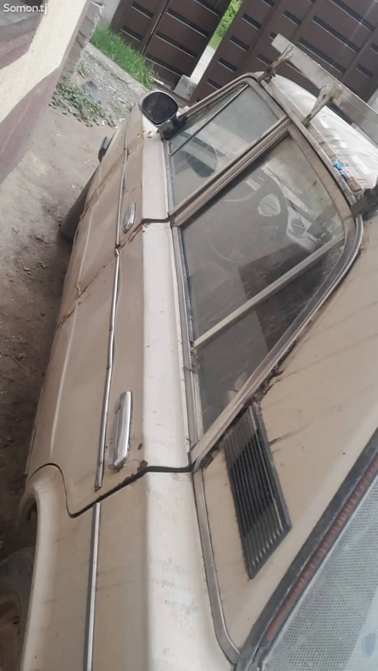 Lada (ВАЗ) 2106 1990 · 0.9 MT