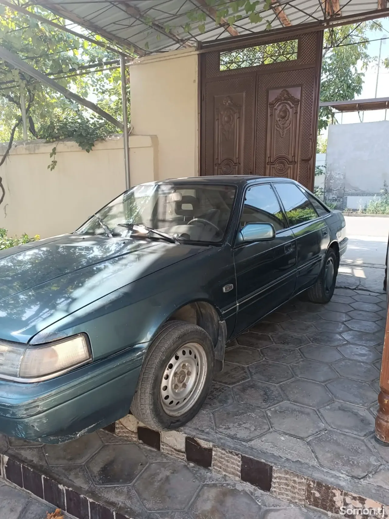 Mazda 626 1991 · 2.0 MT
