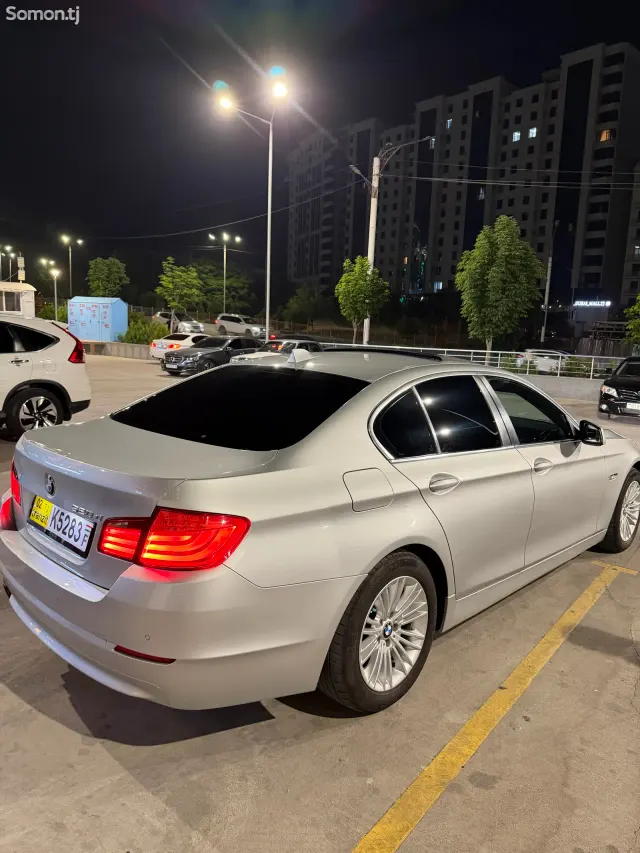 BMW 5 series 2011 · 2.0 AT