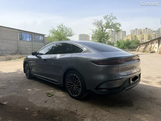 BYD Han EV 2024 · 3.5 AT