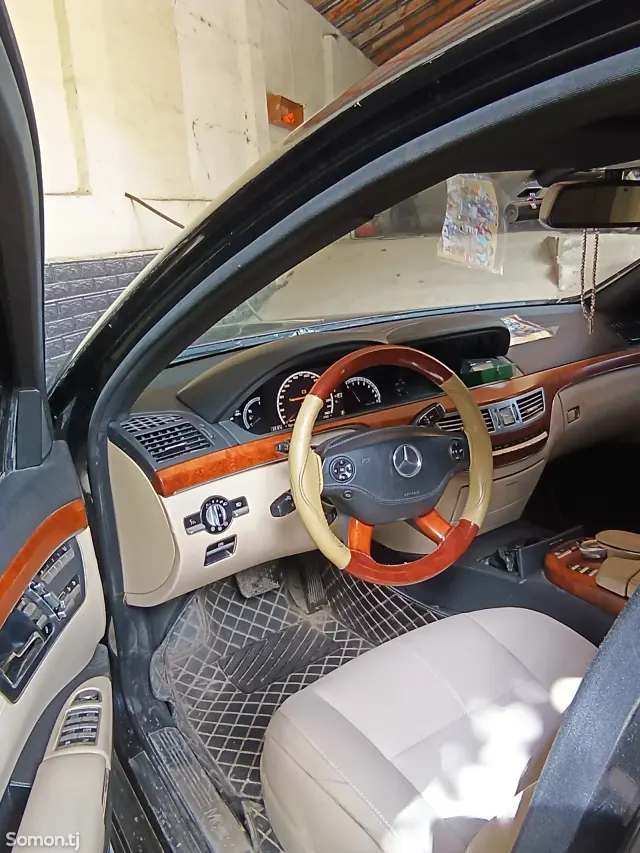 Mercedes-Benz S class 2007 · 5.5 AT