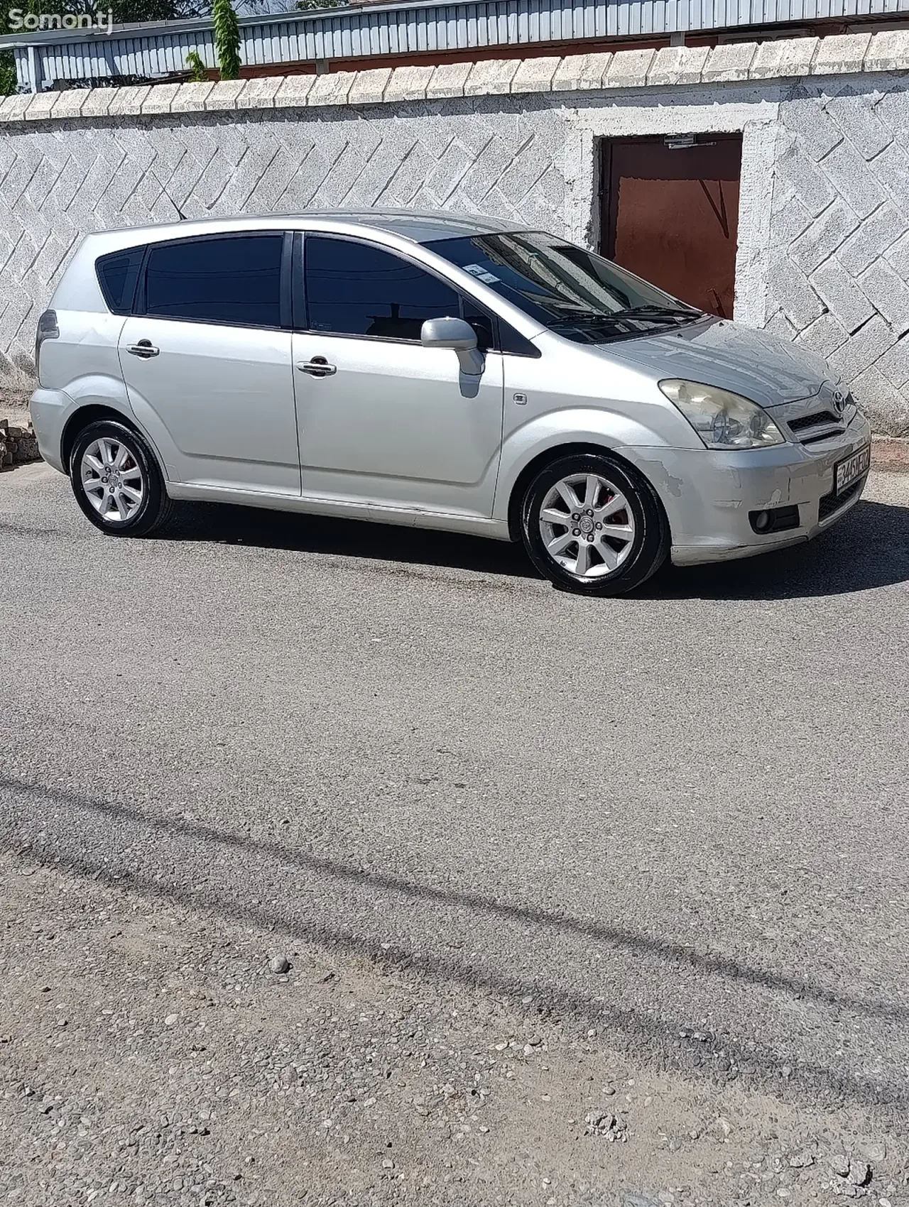 Toyota Corolla Verso 2007 · 2.2 MT