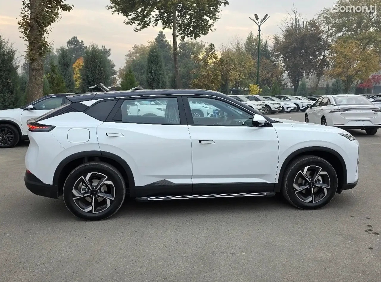 Dongfeng L7 2025 · AT