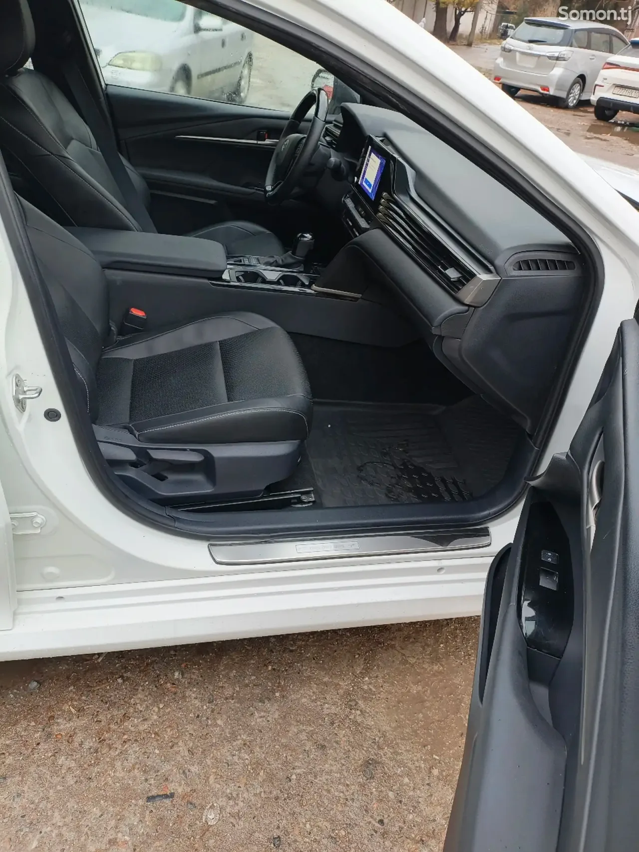Toyota Camry 2025 · 2.5 AT