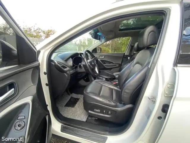 Hyundai Santa Fe 2015 · 2.4 AT