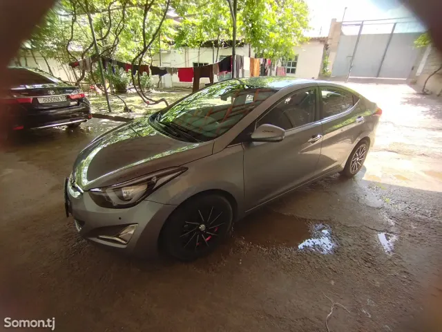 Hyundai Avante 2014 · 1.6 AT