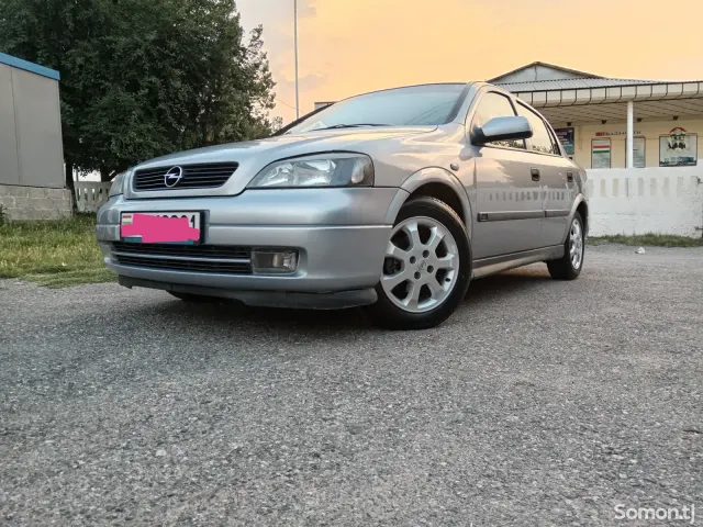 Opel Astra G 2001 · 1.6 MT