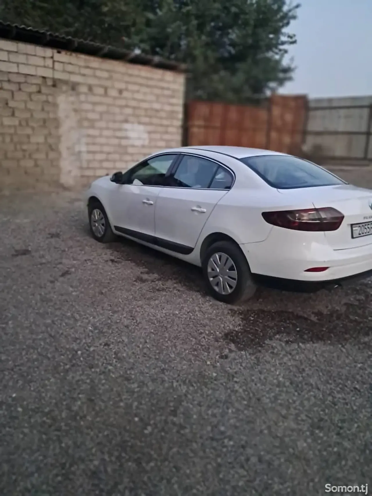 Renault Fluence 2015 · 2.0 MT