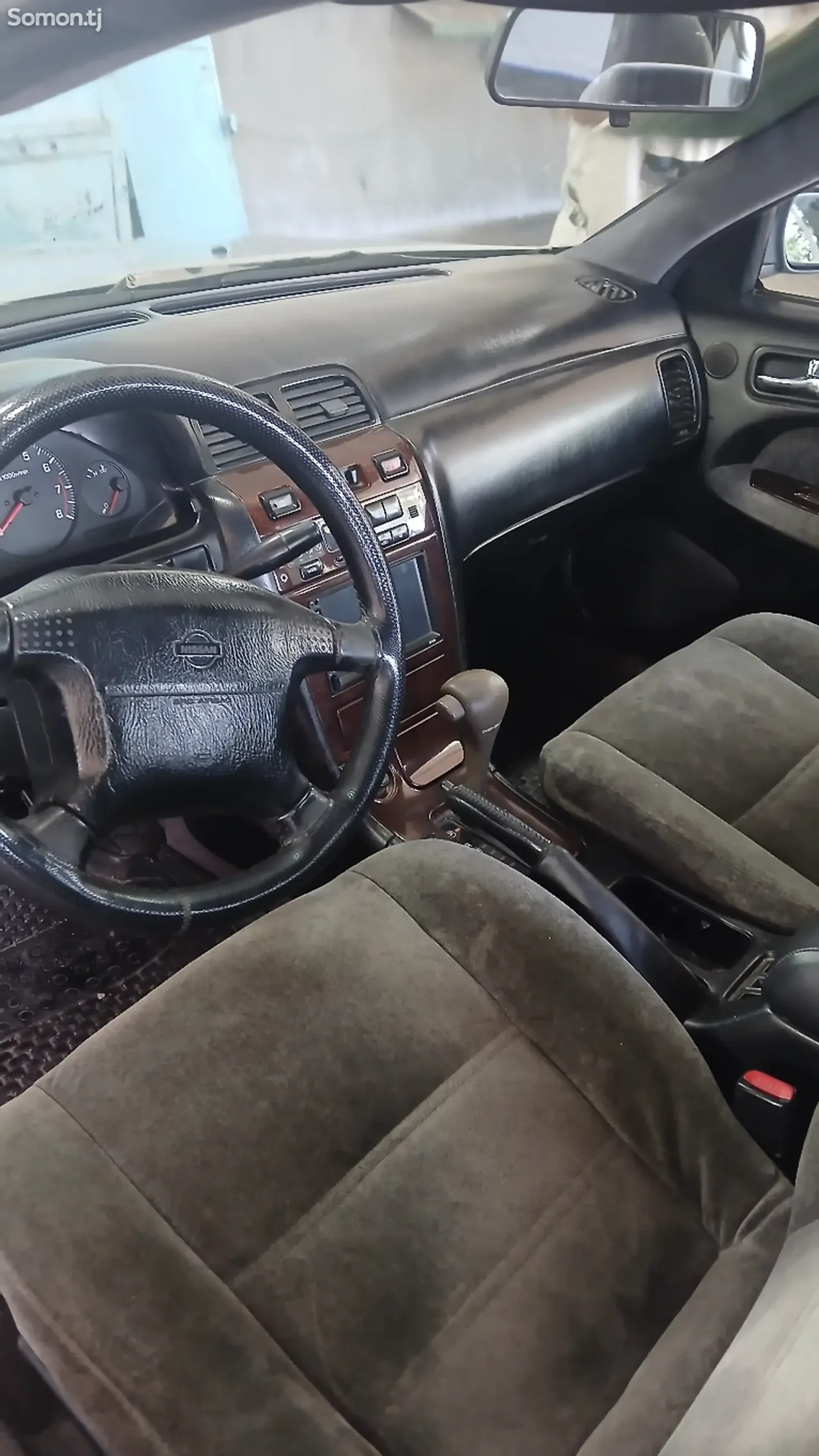 Nissan Cefiro 1997 · 2.0 AT