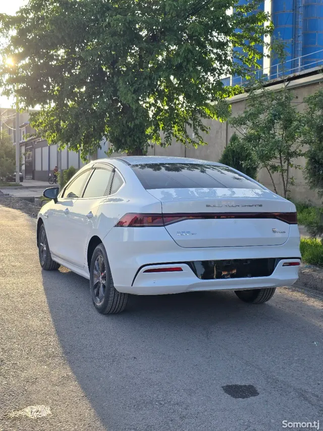 BYD Yuan Up 2025 · AT