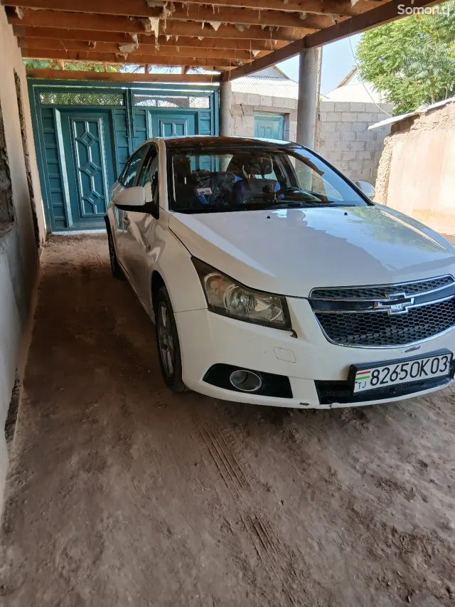 Chevrolet Cruze 2009 · 1.8 MT