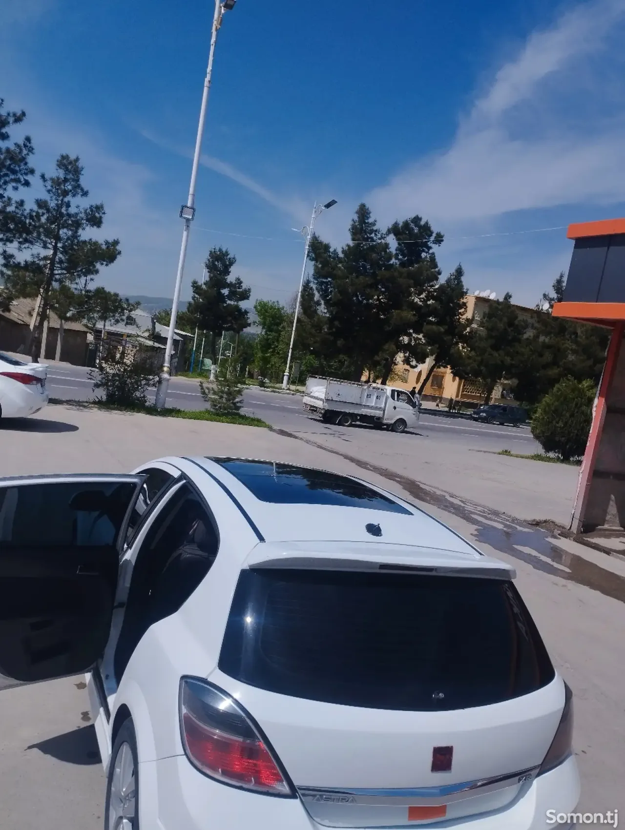 Opel Astra H 2008 · 1.6 AT
