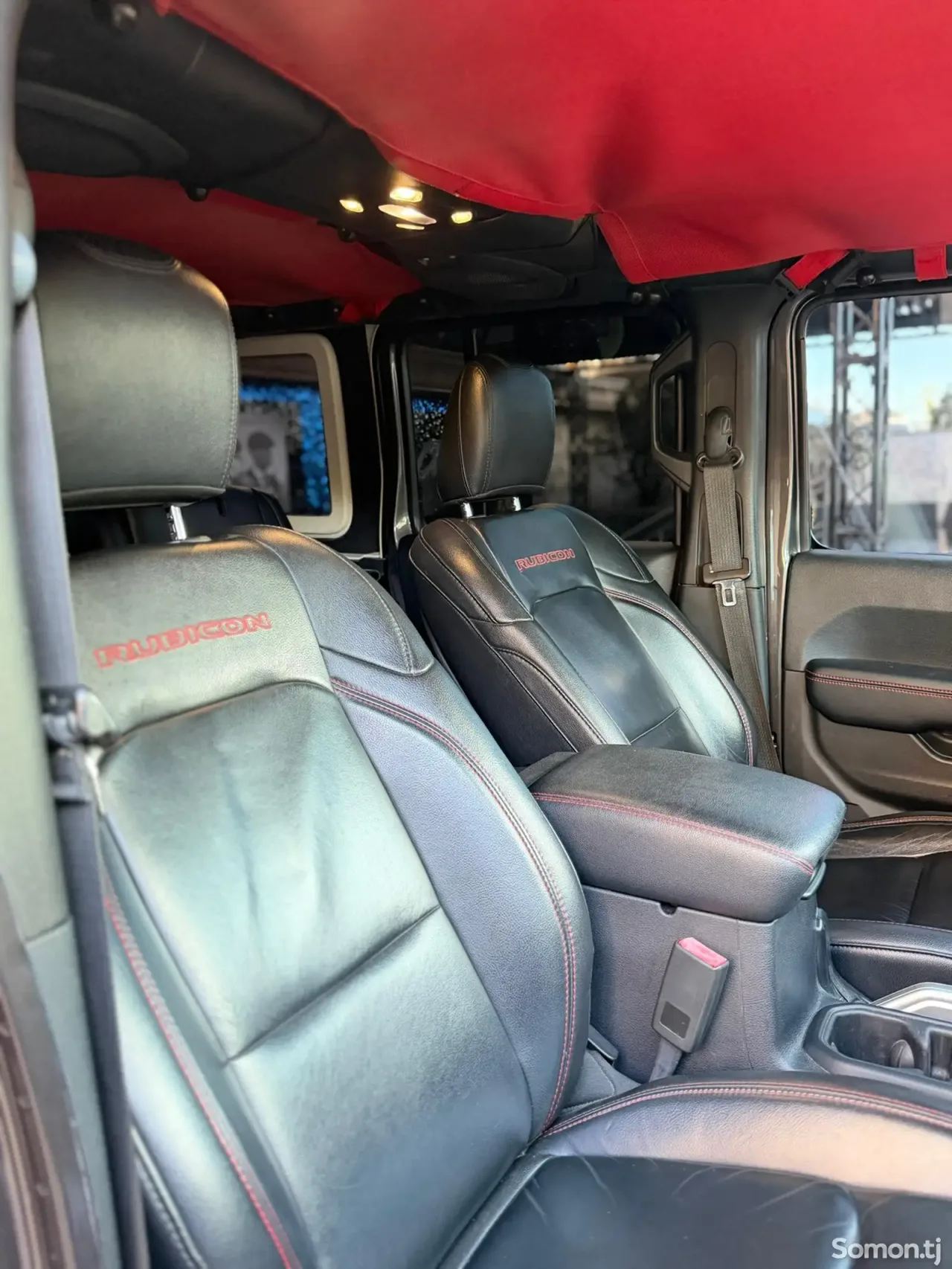 Jeep Wrangler 2020 · 3.6 AT