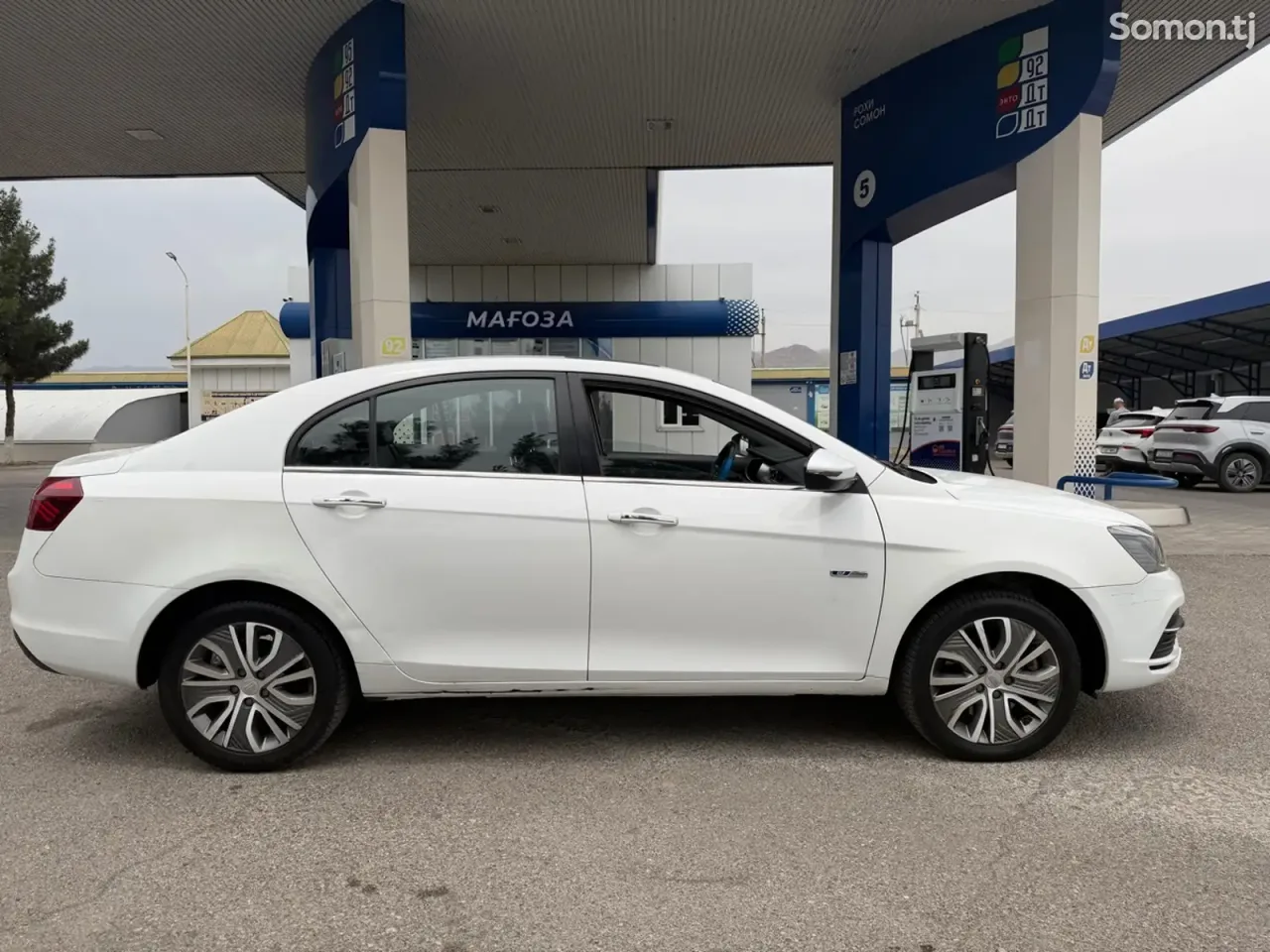Geely Emgrand 2020 · AT