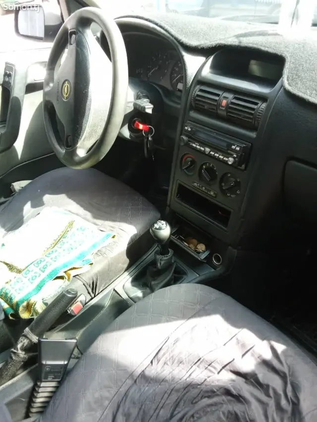 Opel Astra G 1999 · MT