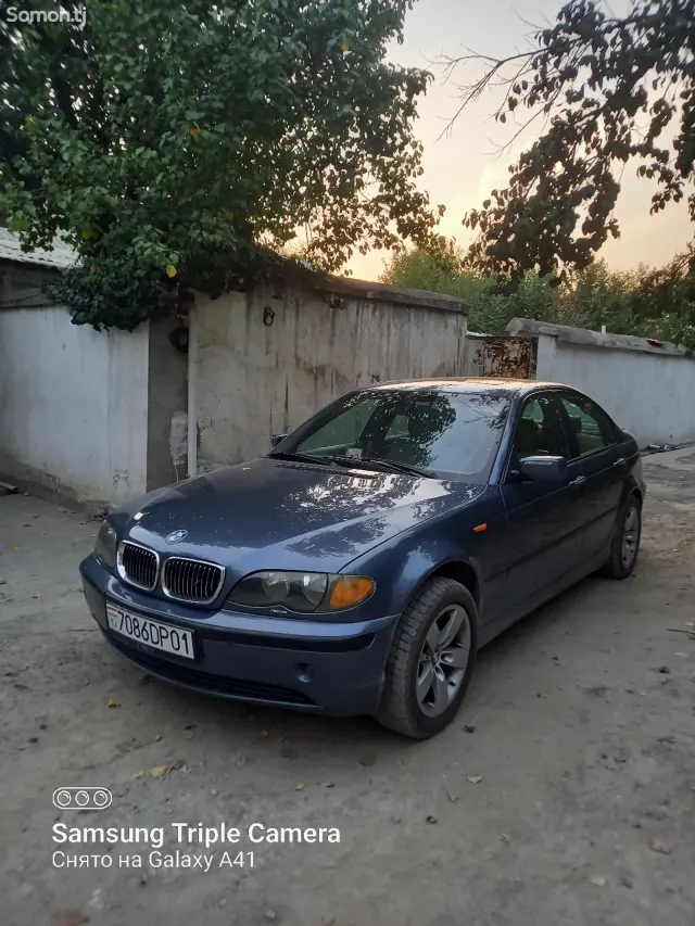 BMW 3 series 2004 · 2.5 AT