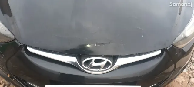 Hyundai Elantra 2016 · 1.6 MT