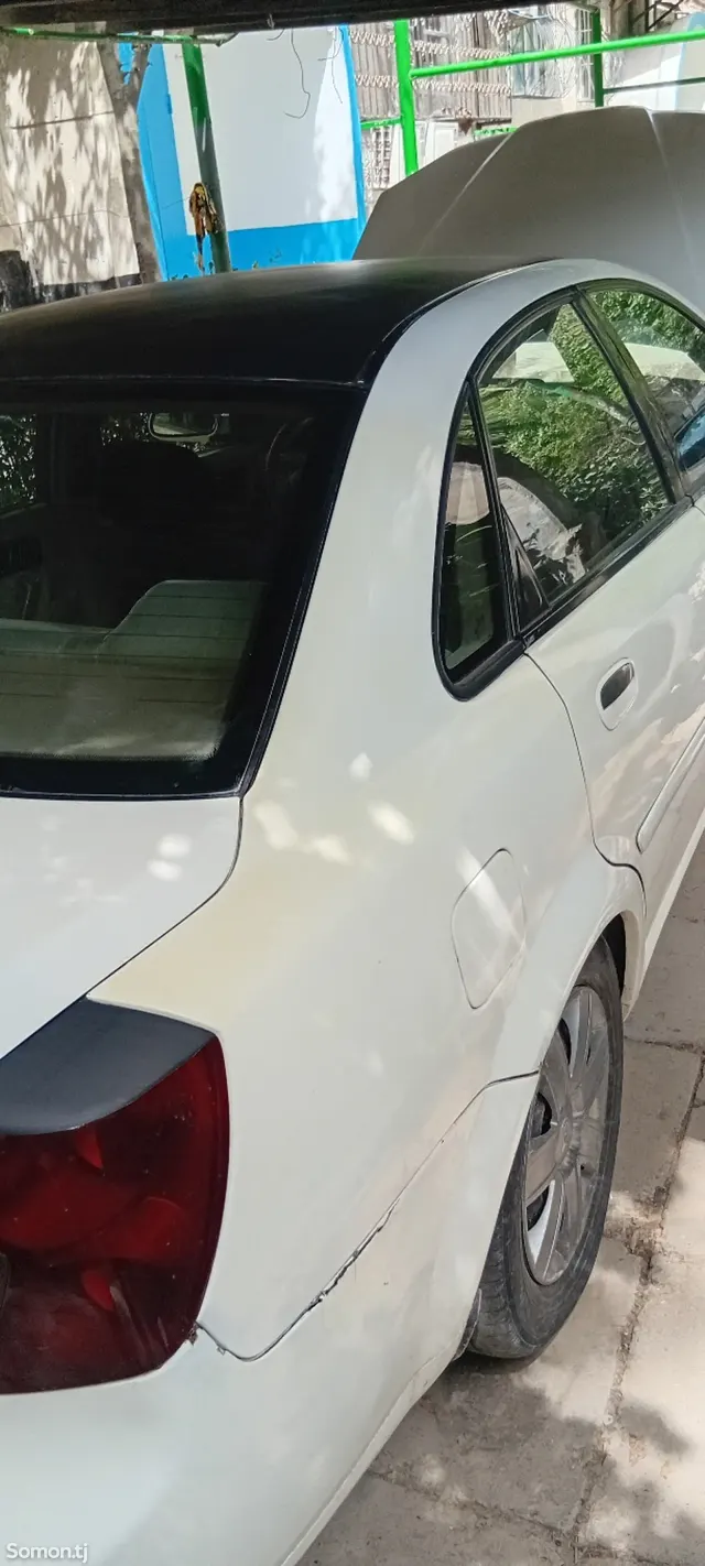 Daewoo Lacetti 2004 · MT