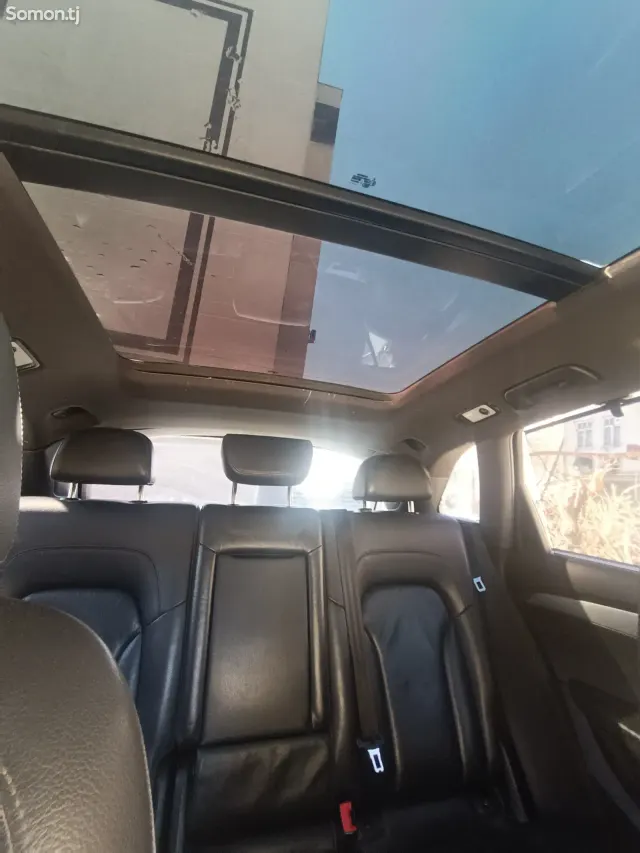 Audi Q5 2011 · 2.8 AT