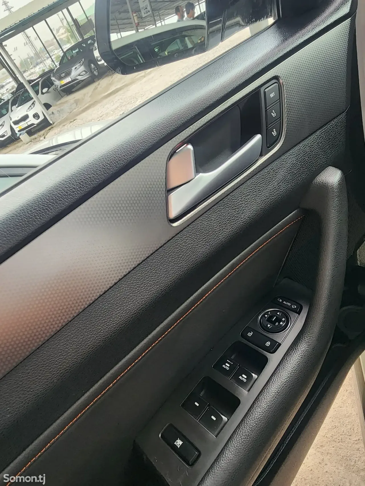 Hyundai Sonata 2015 · 2.0 AT