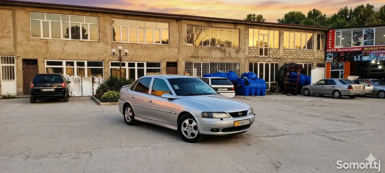 Opel Vectra B 1999 · 1.8 AT