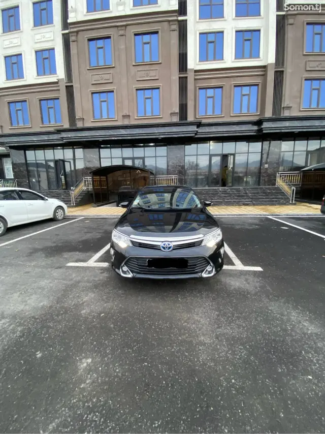 Toyota Camry 2017 · 2.5 AT