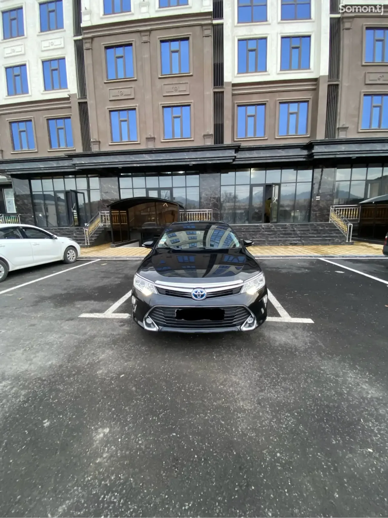 Toyota Camry 2017 · 2.5 AT