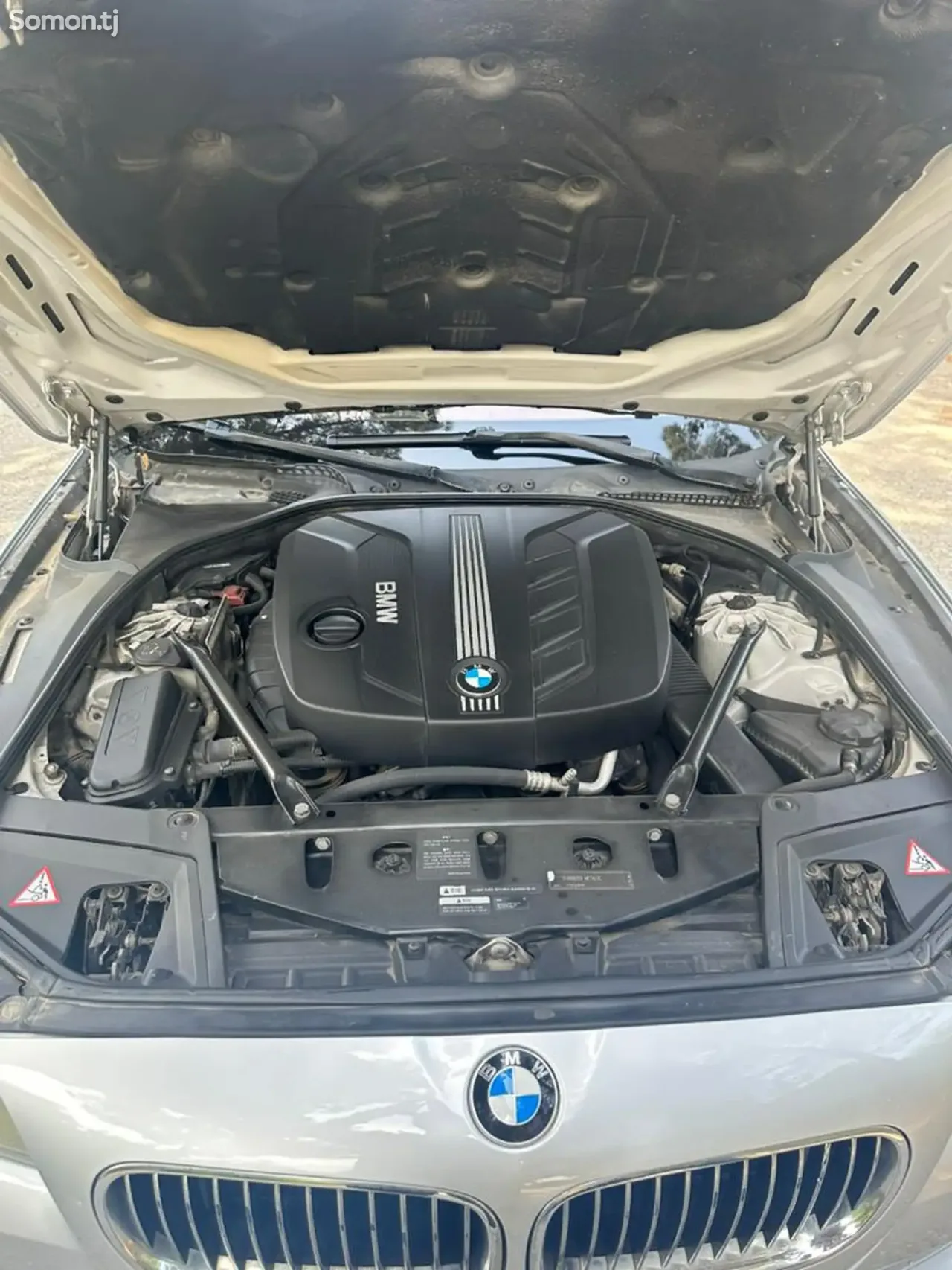 BMW 5 series 2011 · 2.0 AT