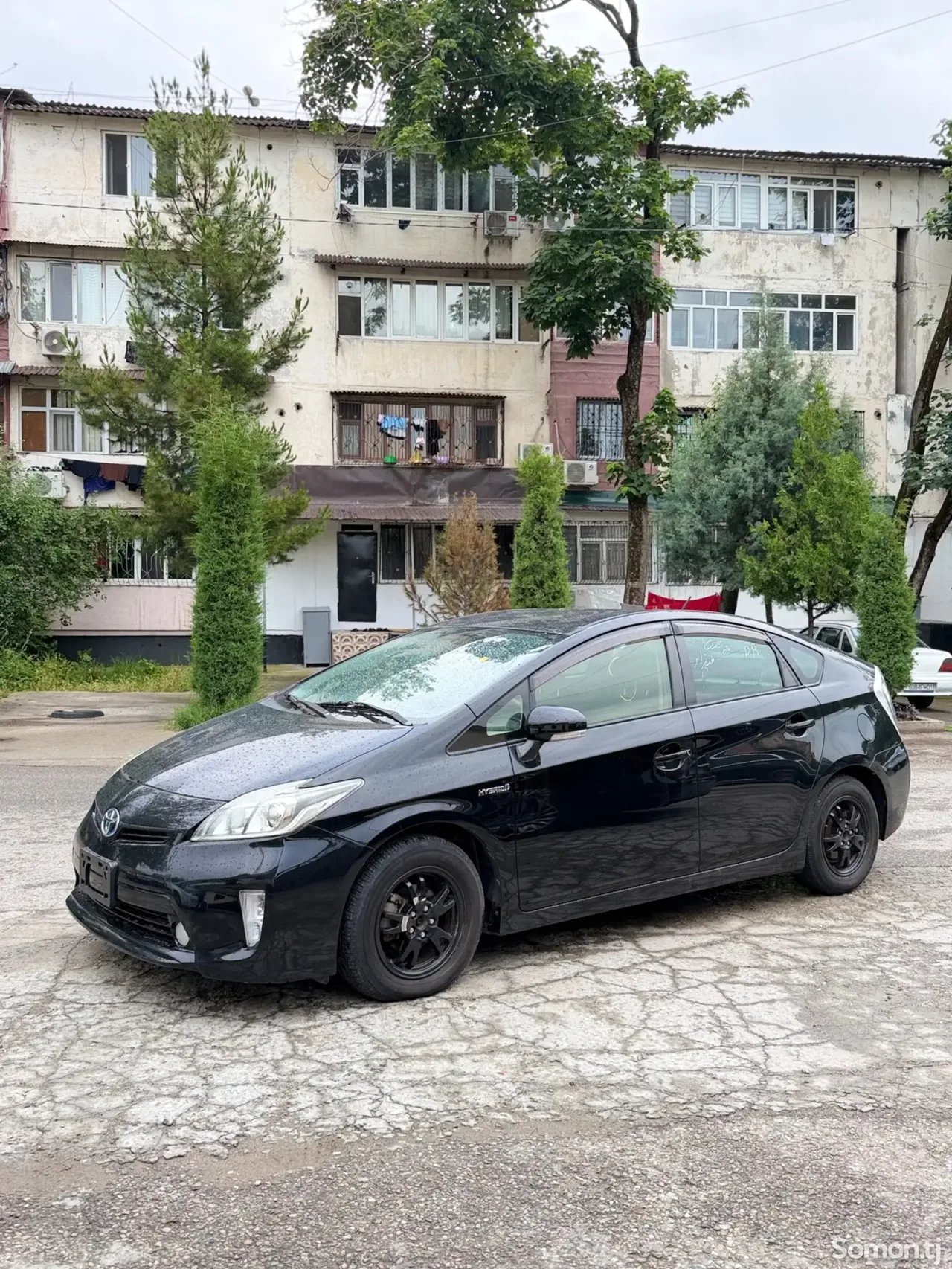 Toyota Prius 2014 · 1.8 AT