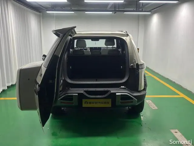 BYD Leopard 3 2025 · AT