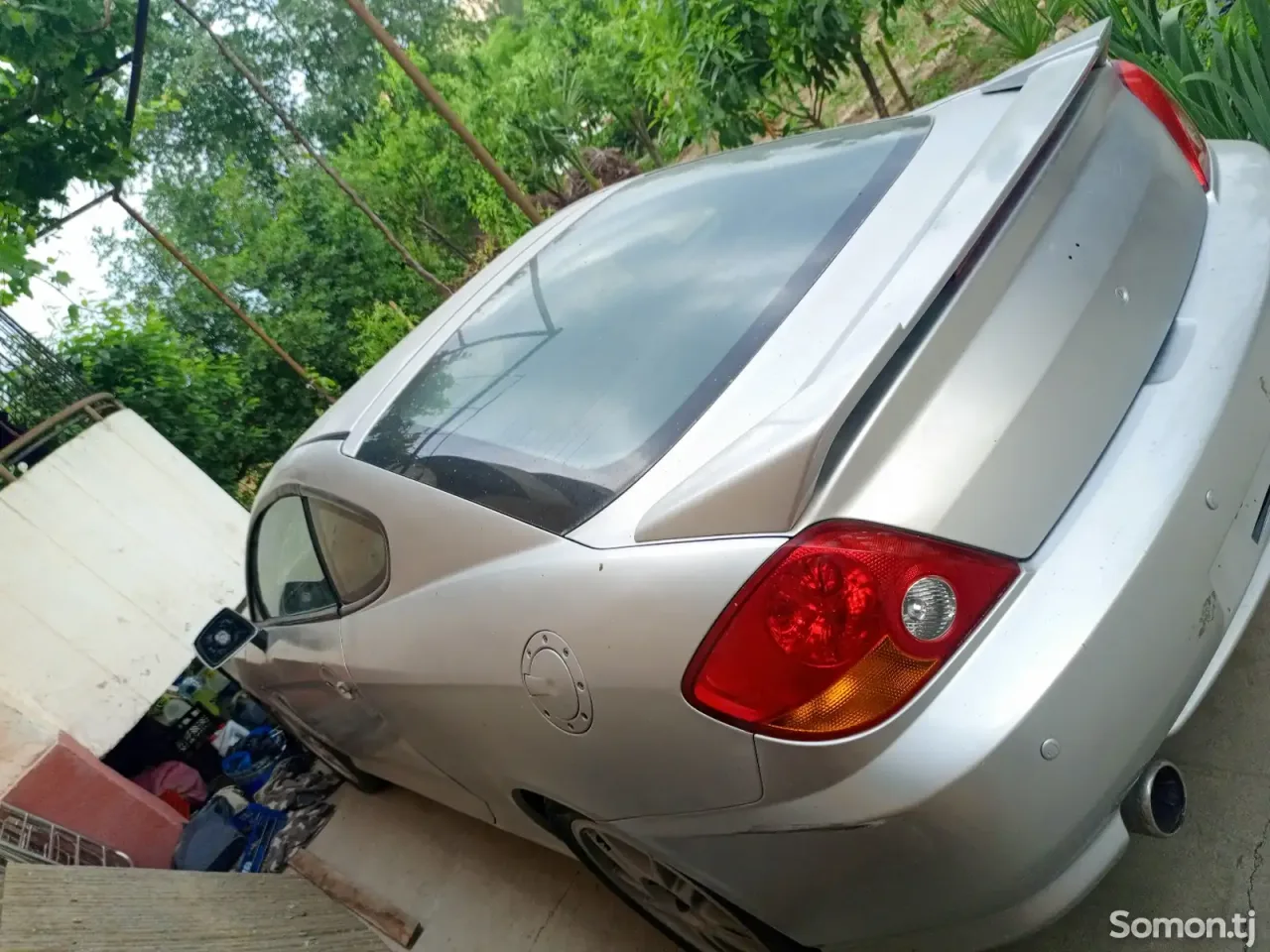 Hyundai Tiburon 2005 · 2.0 MT