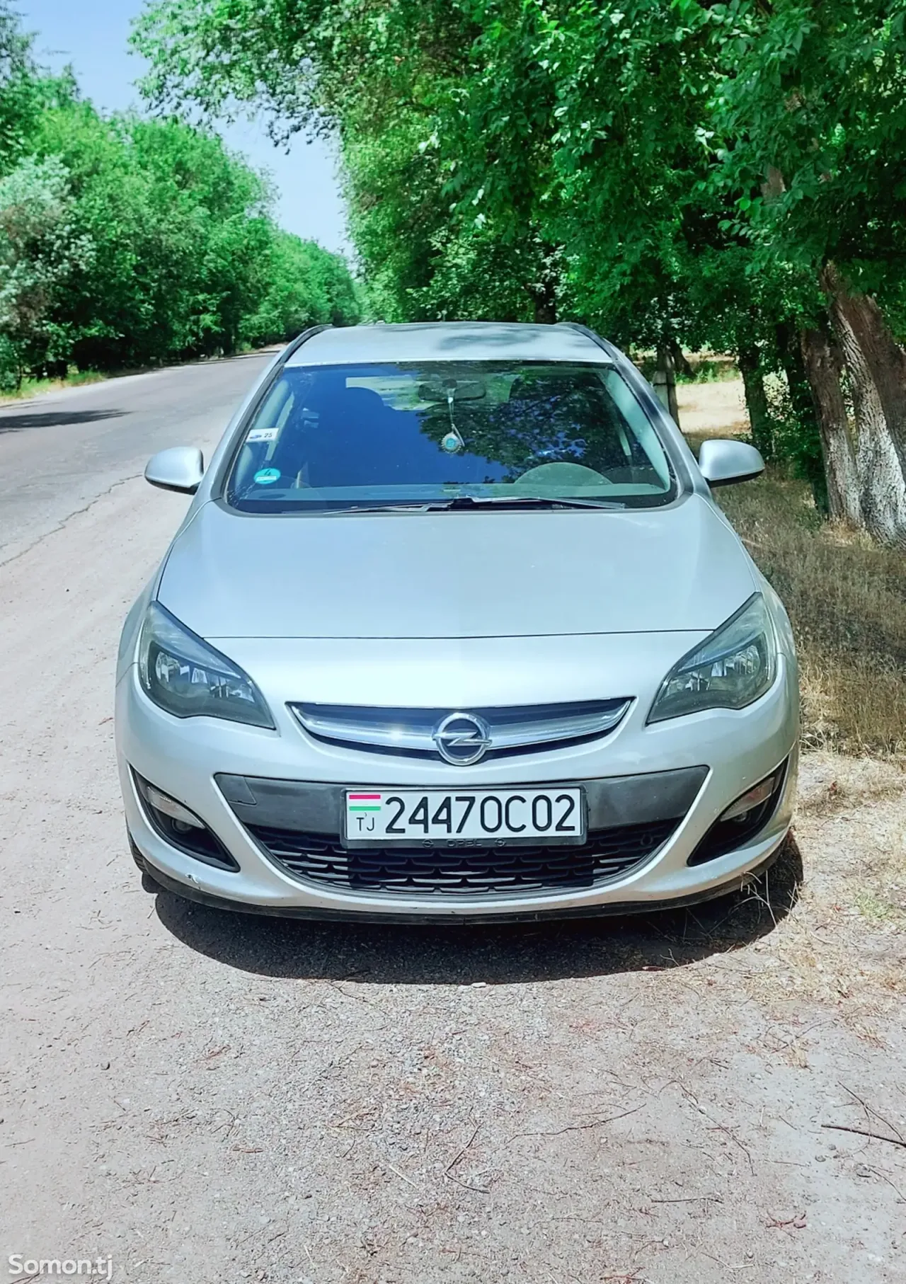 Opel Astra J 2015 · 1.6 MT