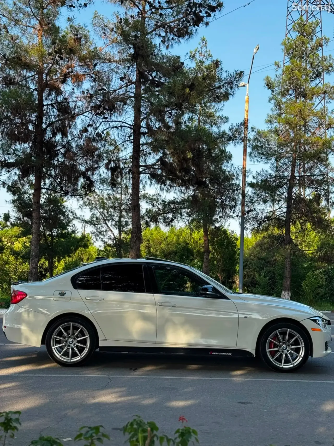 BMW 3 series 2014 · 2.0 AT