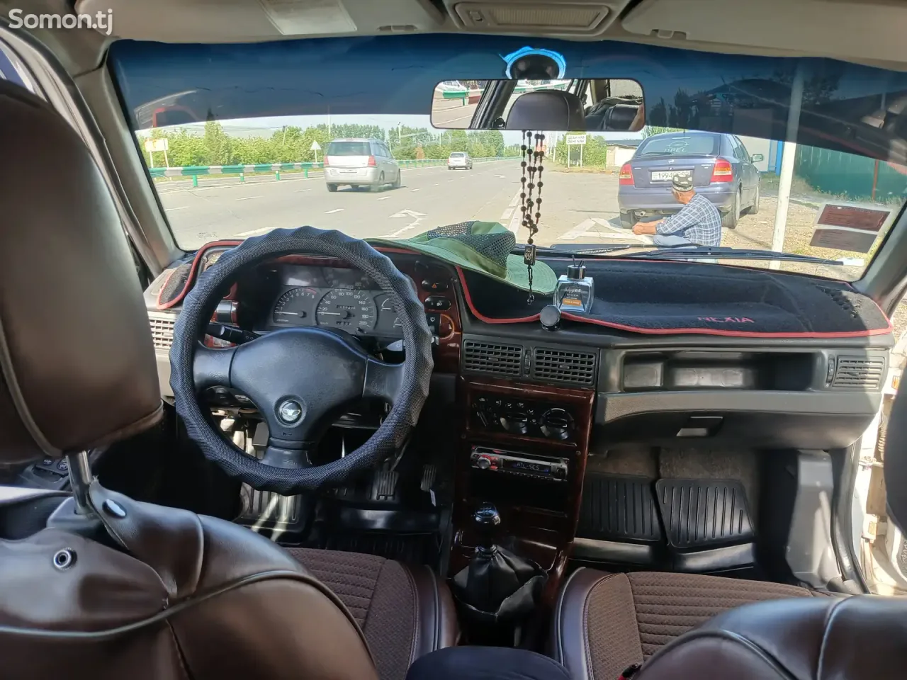 Daewoo Nexia 1995 · 1.6 MT