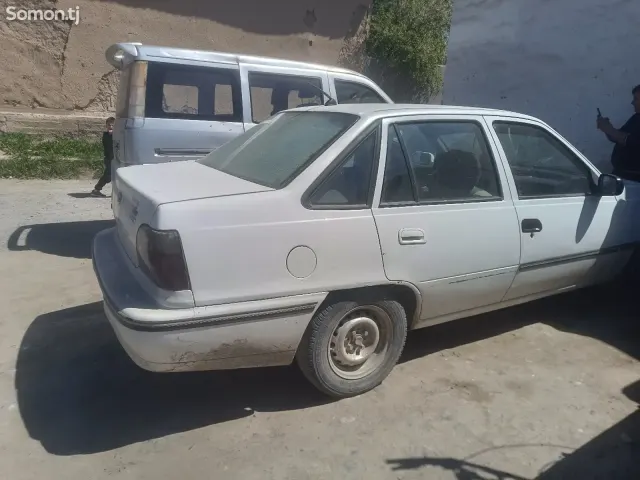 Daewoo Nexia 2004 · MT