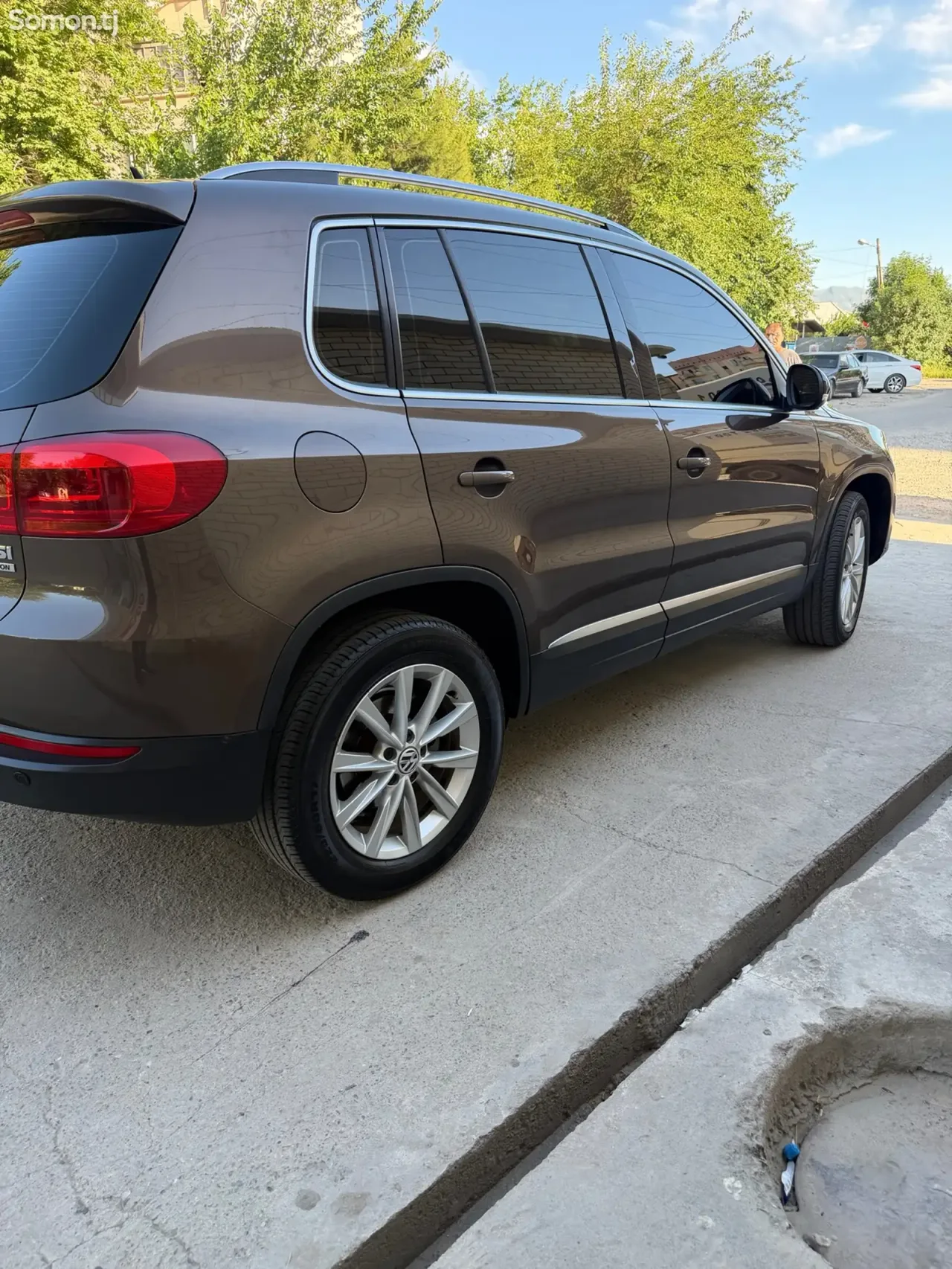 Volkswagen Tiguan 2014 · 2.0 AT