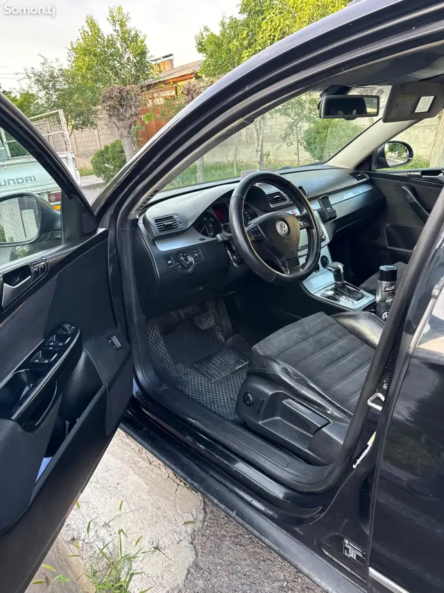 Volkswagen Passat 2007 · 2.0 AT
