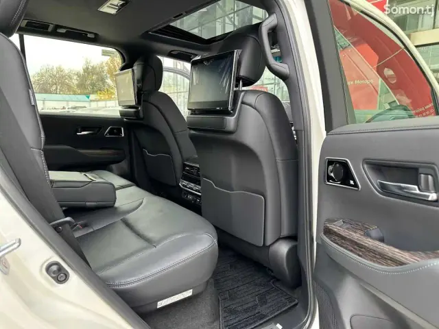 Toyota Land Cruiser 2025 · 3.5 AT