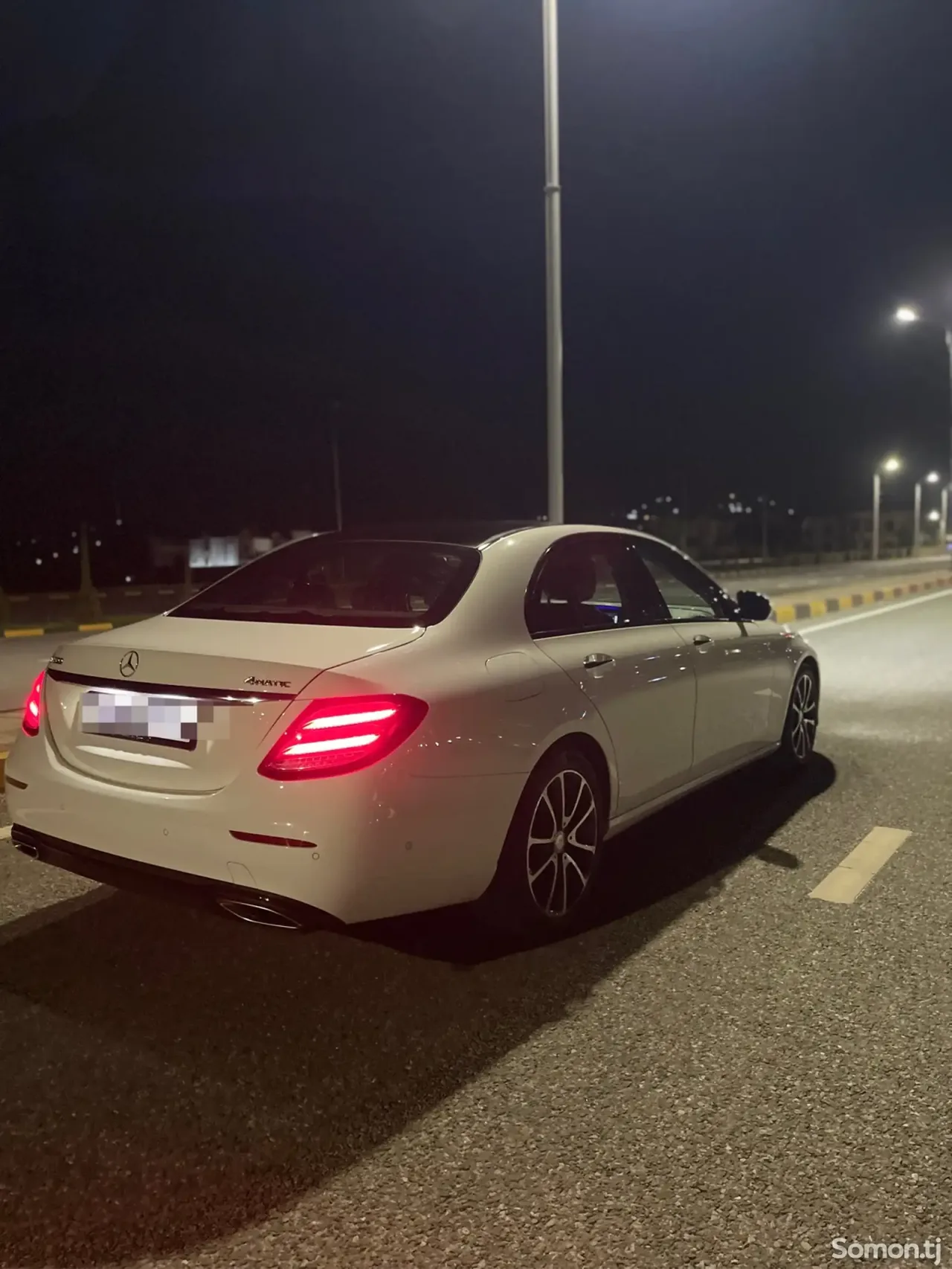 Mercedes-Benz E class 2016 · 2.0 AT