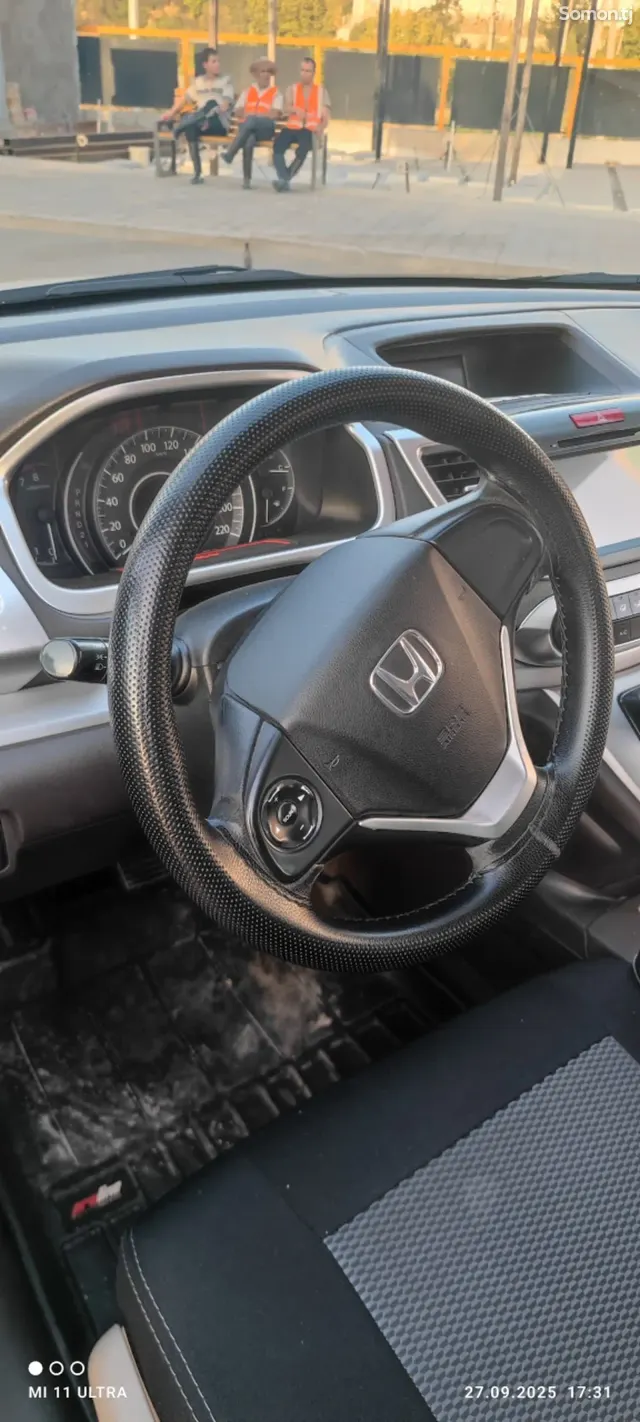 Honda CR-V 2012 · 2.4 AT