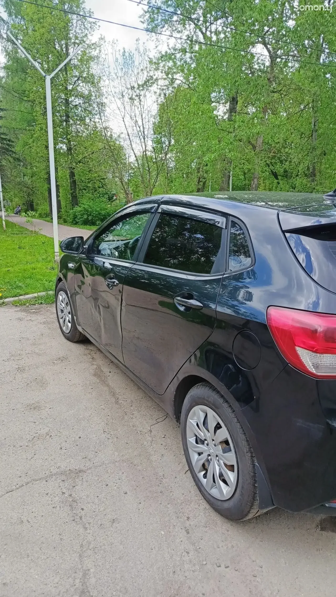 Kia Rio 2015 · 1.4 AT