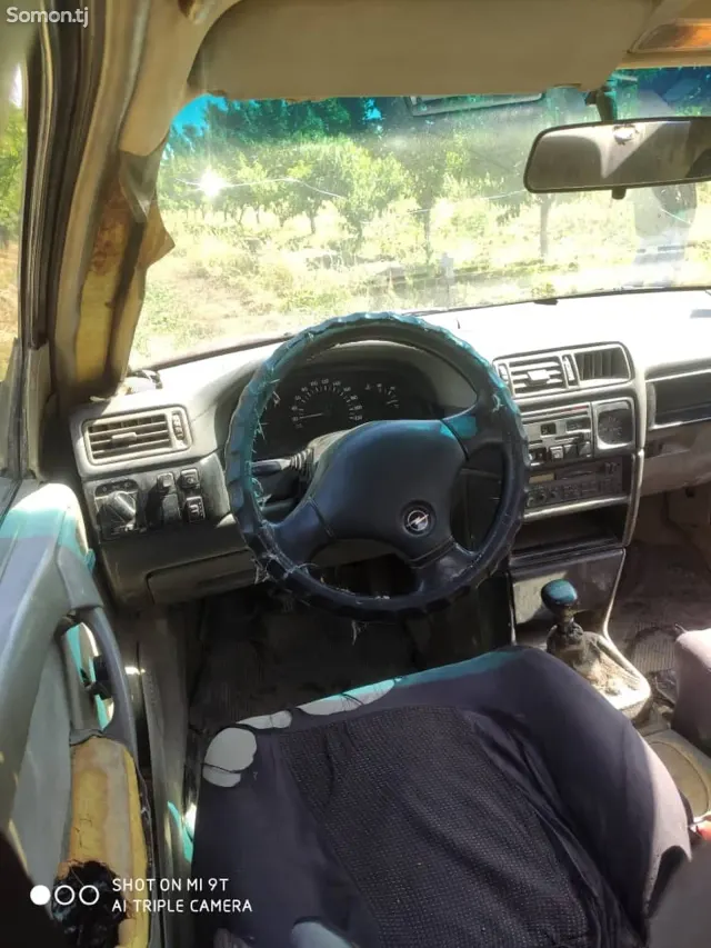 Opel Vectra A 1991 · 1.6 MT