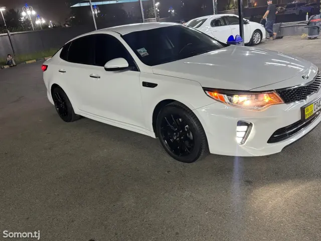Kia Optima 2017 · 2.4 AT