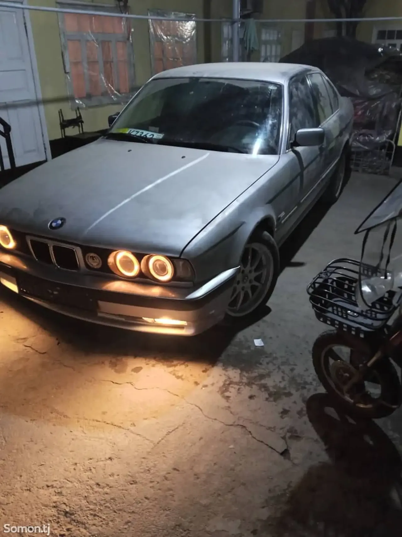BMW 5 series 1995 · 1.8 MT
