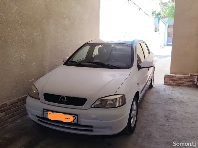 Opel Astra G 1999 · 1.6 MT