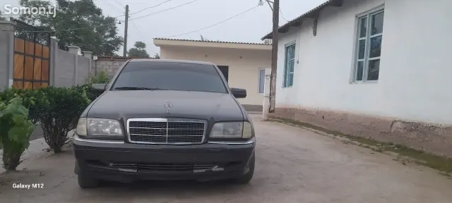 Mercedes-Benz C class 1995 · 1.8 MT